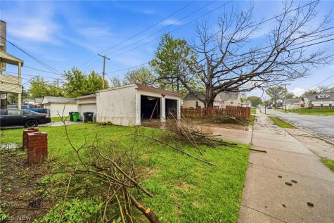 4697 E 85th Street Garfield Heights OH 44125
