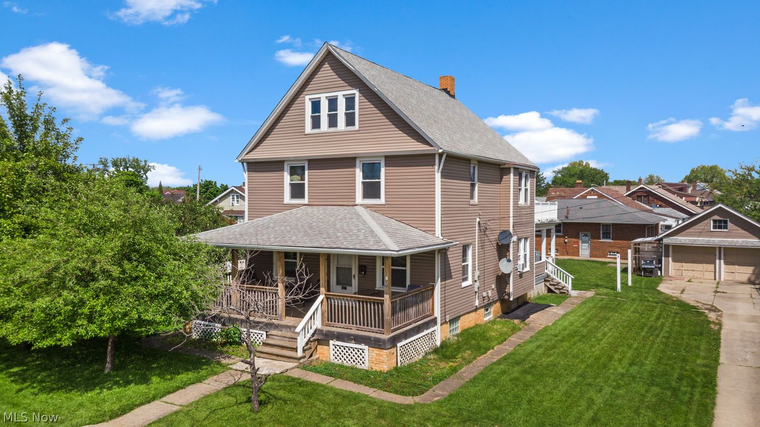 5977 Ridge Road Parma OH 44129