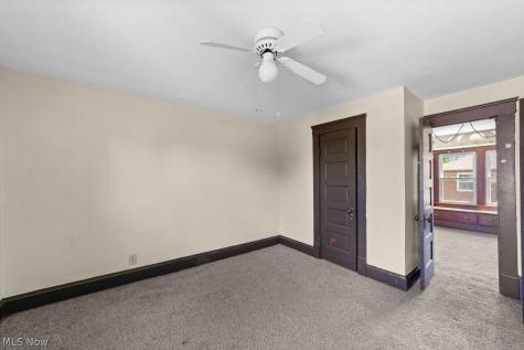 5977 Ridge Road Parma OH 44129