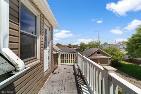 5977 Ridge Road Parma OH 44129