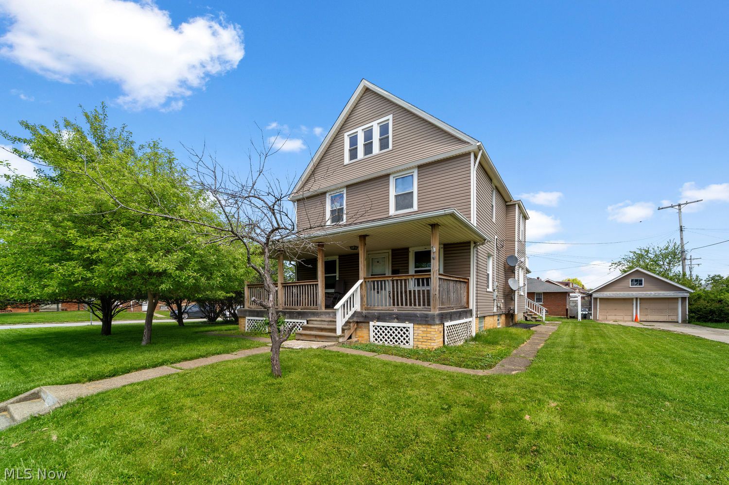 5977 Ridge Road Parma OH 44129