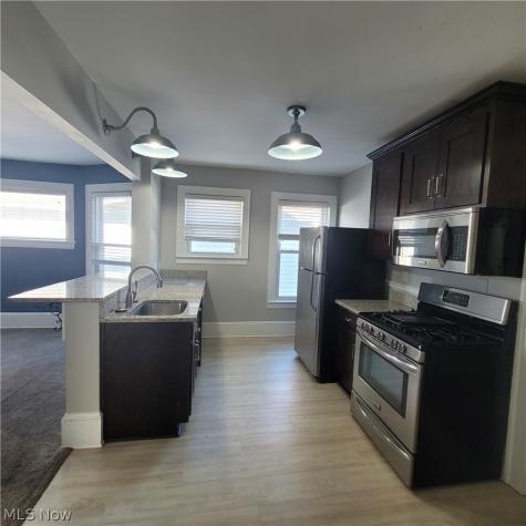 1447 Rosewood Avenue Lakewood OH 44107
