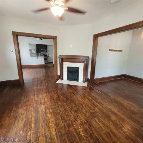 1447 Rosewood Avenue Lakewood OH 44107