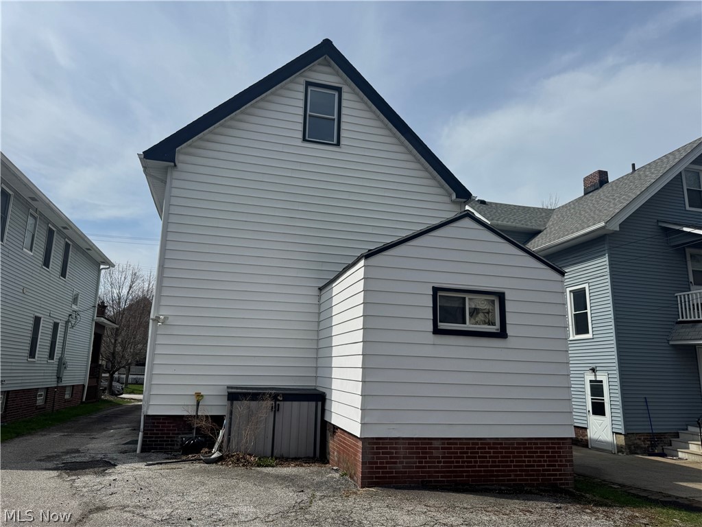 1363 Cranford Avenue Lakewood OH 44107