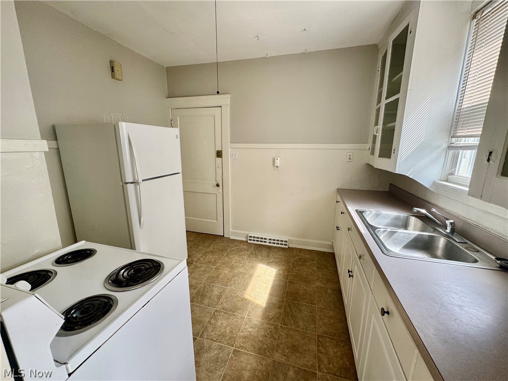 1363 Cranford Avenue Lakewood OH 44107