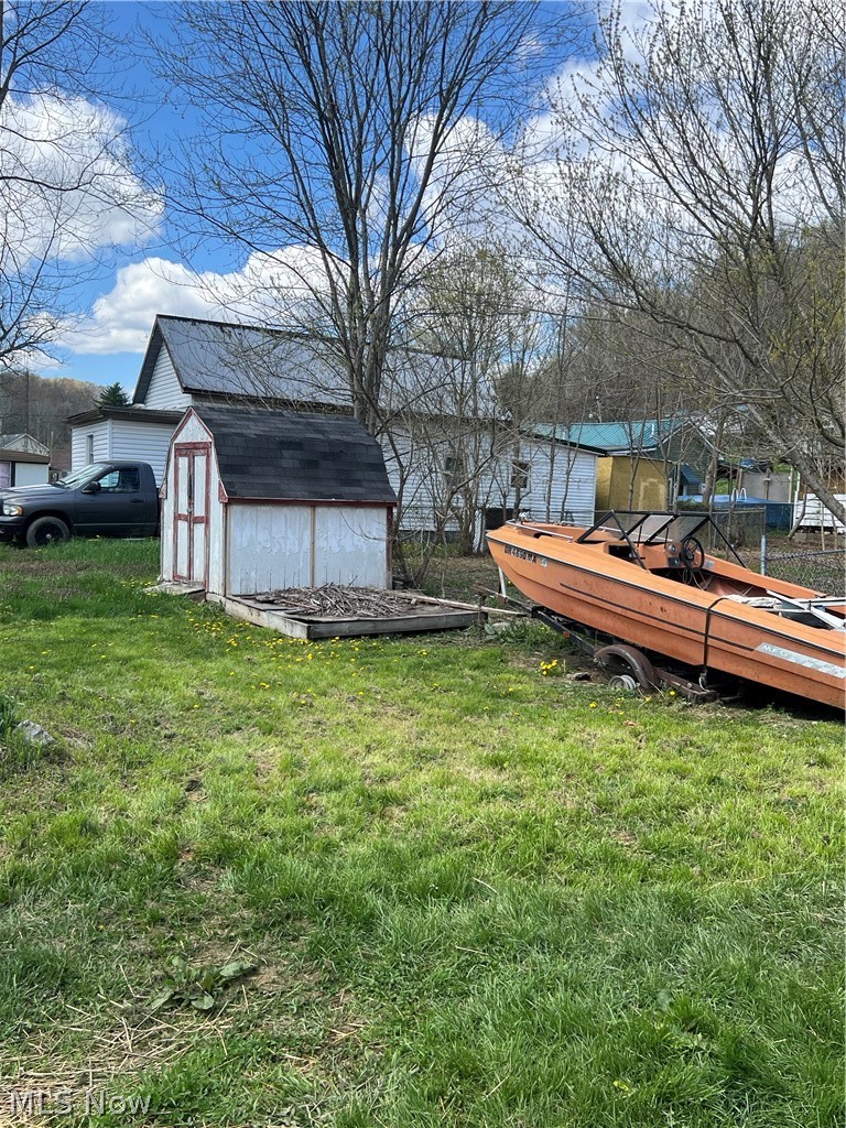 19 Locust Street Glouster OH 45732