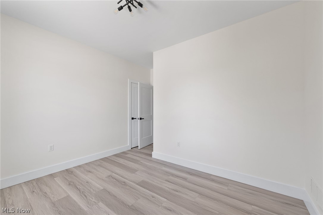 1295 Holmden Avenue Cleveland OH 44109