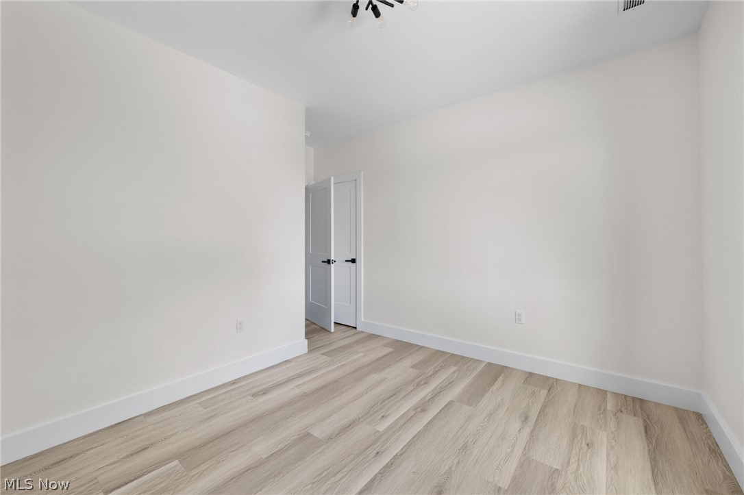 1295 Holmden Avenue Cleveland OH 44109