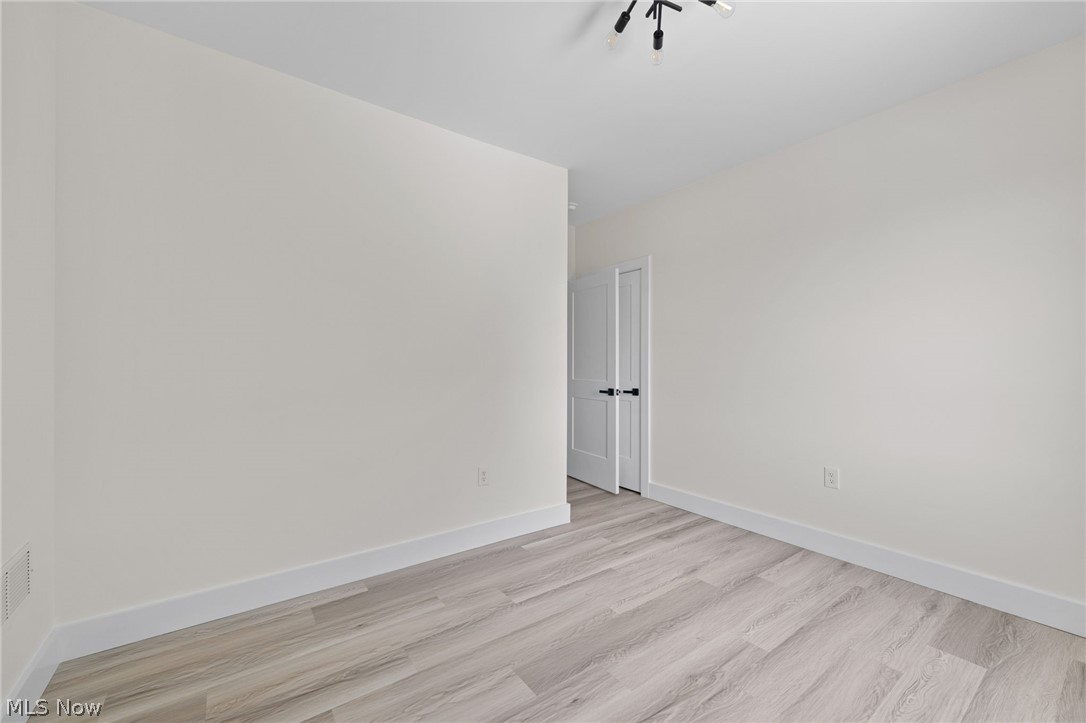 1295 Holmden Avenue Cleveland OH 44109