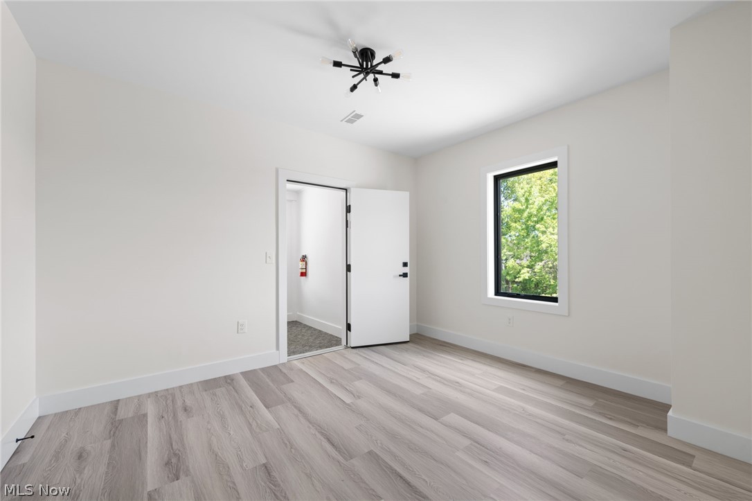 1295 Holmden Avenue Cleveland OH 44109
