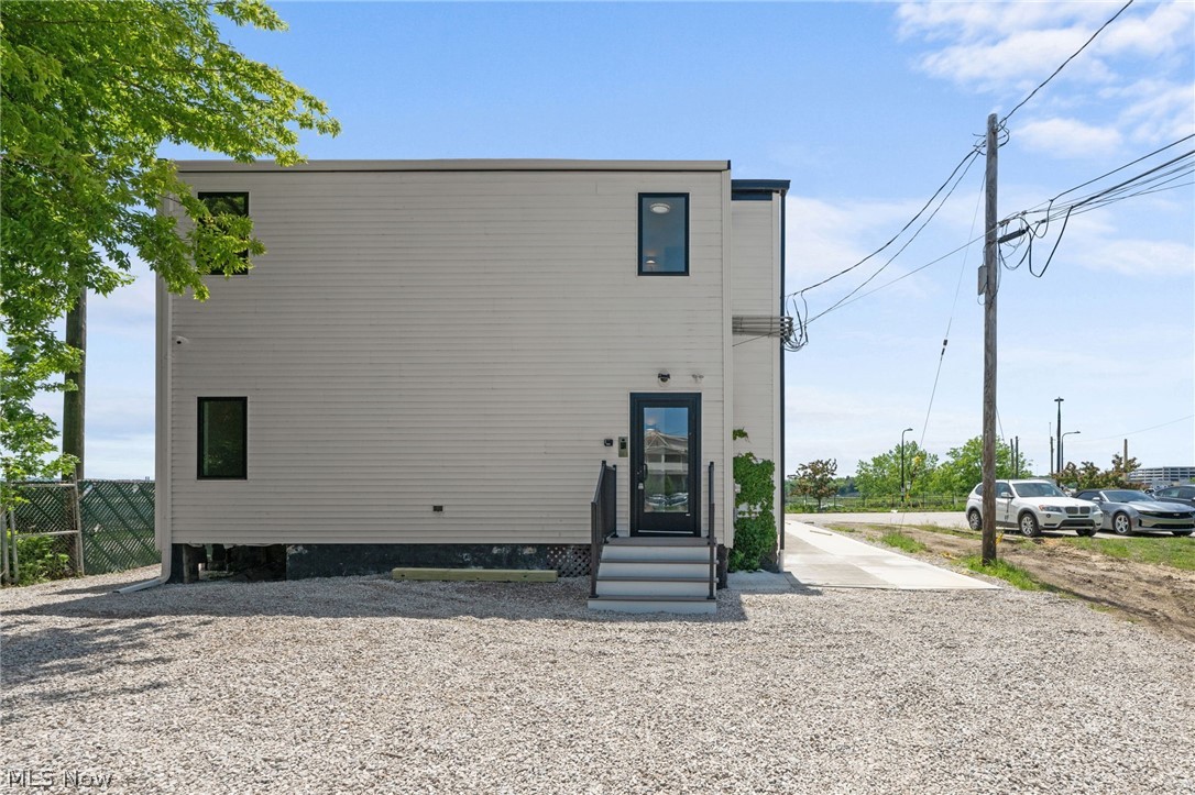 1295 Holmden Avenue Cleveland OH 44109