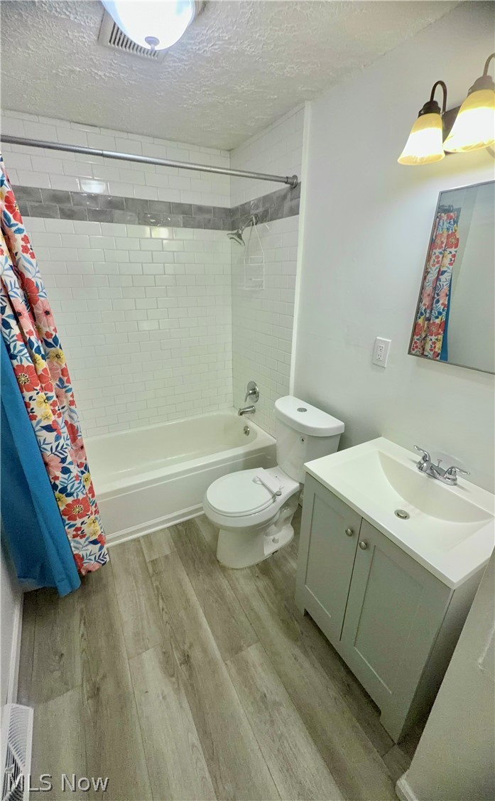 2201 Oakdale Road Cleveland Heights OH 44118