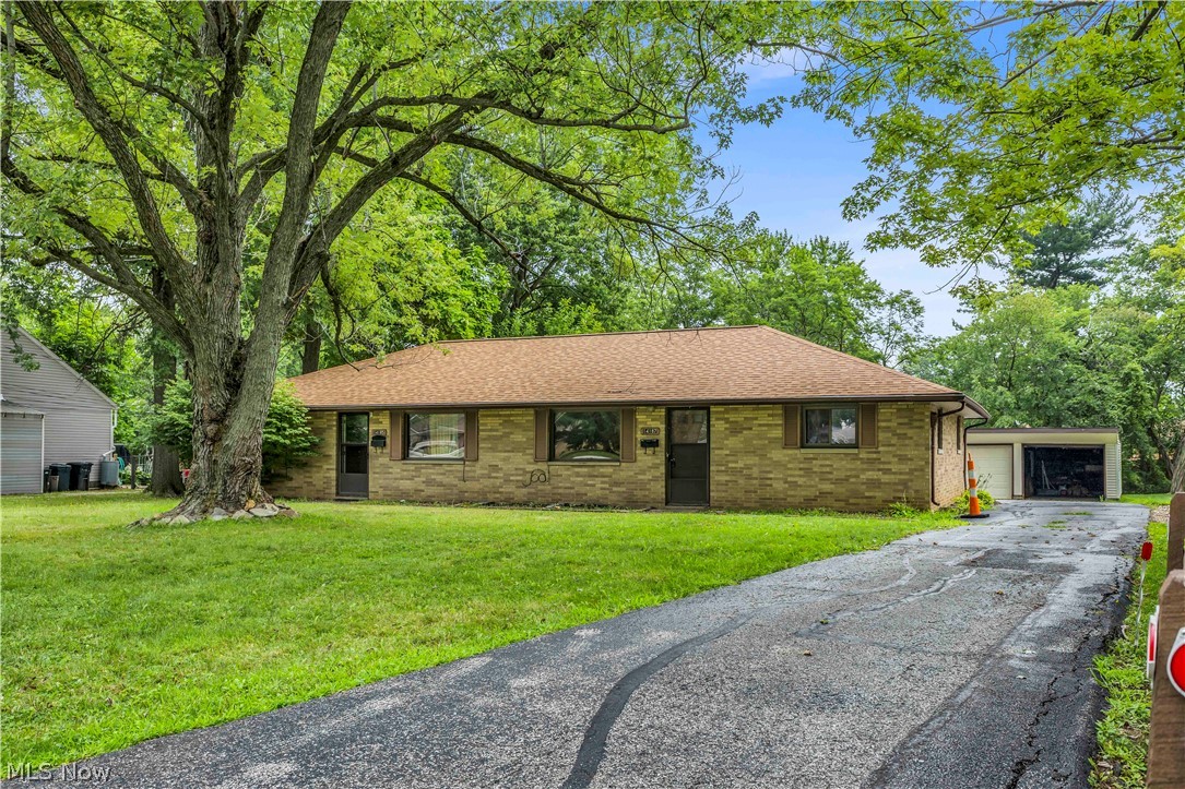 14185 Niagara Drive Strongsville OH 44136