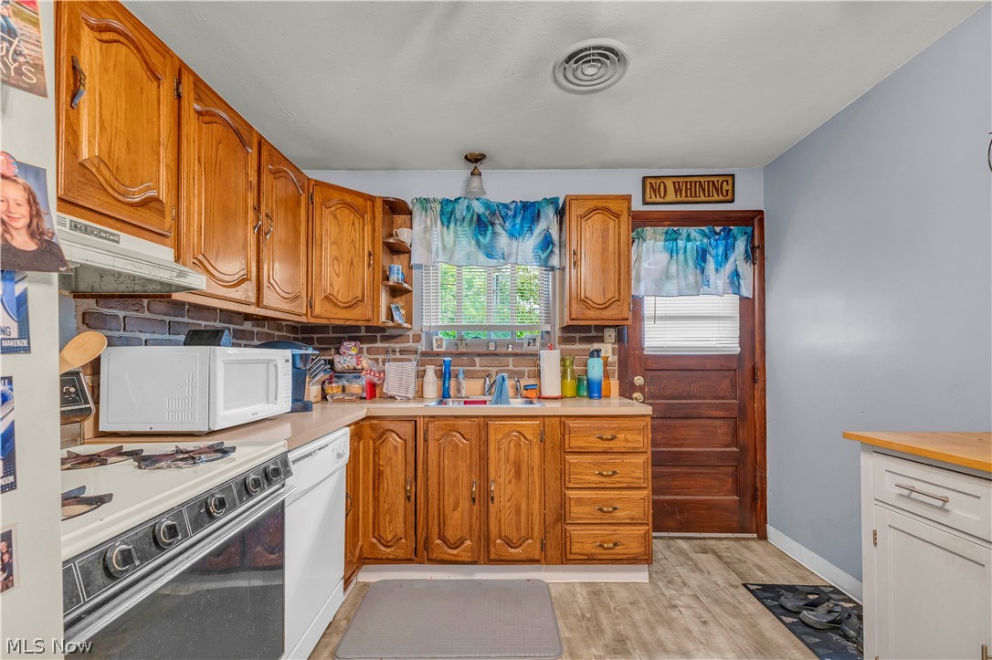 14185 Niagara Drive Strongsville OH 44136