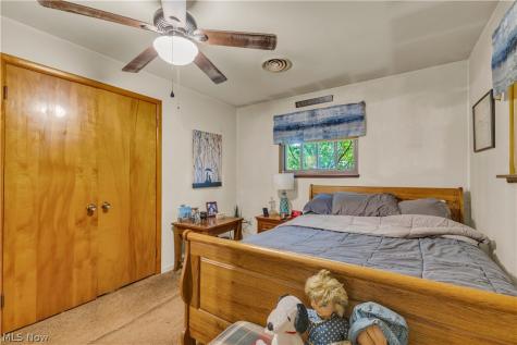 14185 Niagara Drive Strongsville OH 44136
