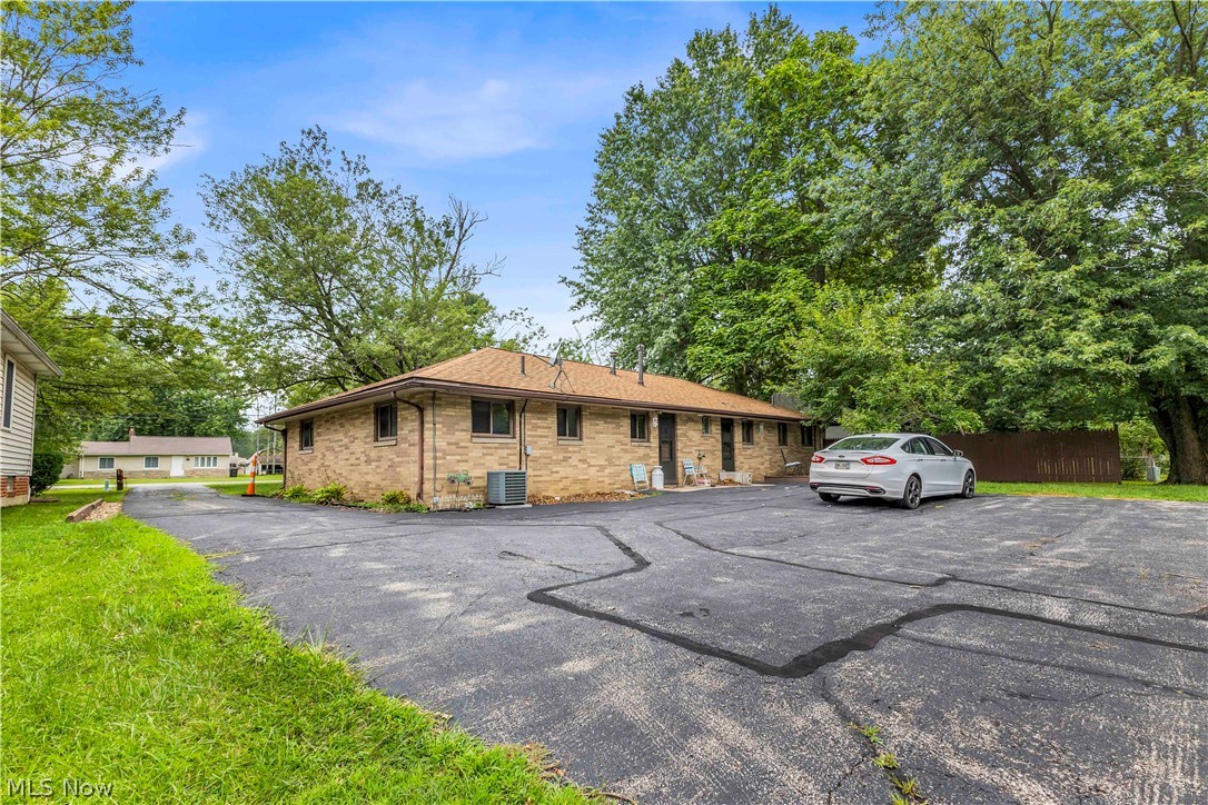 14185 Niagara Drive Strongsville OH 44136
