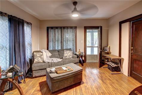 719 E 157th Street Cleveland OH 44110