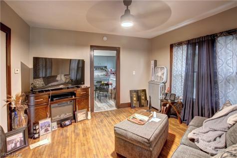 719 E 157th Street Cleveland OH 44110
