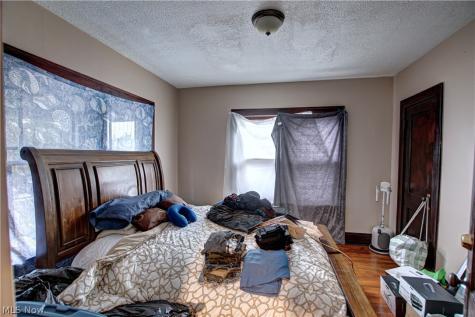 719 E 157th Street Cleveland OH 44110