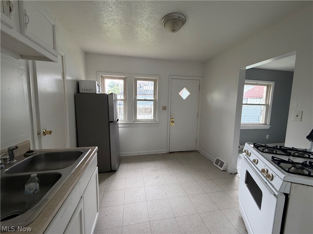 3317 W 50th Street Cleveland OH 44102