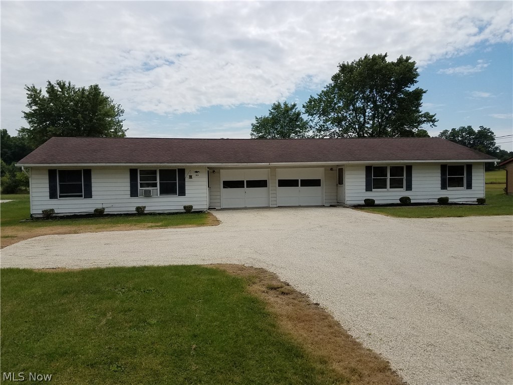 3922-3924 Summit Road Ravenna OH 44266