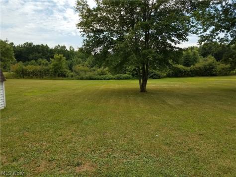 3922-3924 Summit Road Ravenna OH 44266