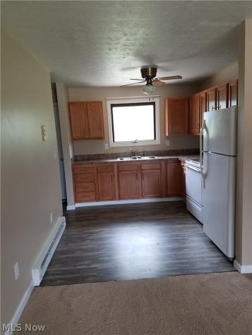 3922-3924 Summit Road Ravenna OH 44266