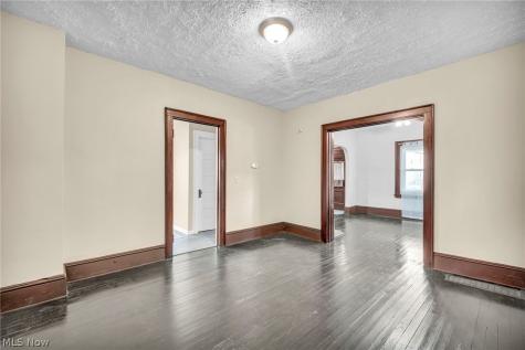 3612 Daisy Avenue Cleveland OH 44109