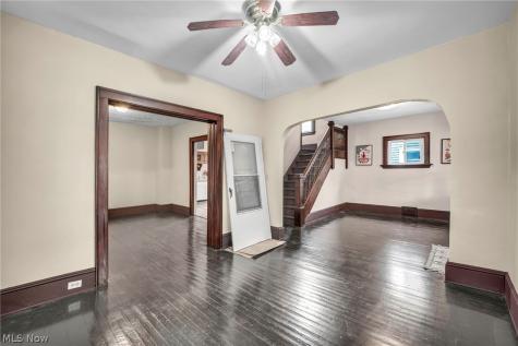 3612 Daisy Avenue Cleveland OH 44109
