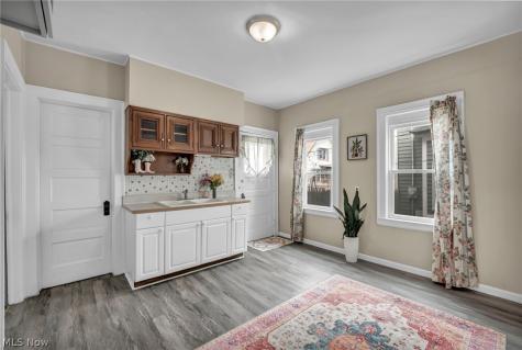 3612 Daisy Avenue Cleveland OH 44109