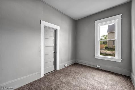 1641 E 70th Street Cleveland OH 44103