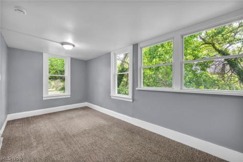 1641 E 70th Street Cleveland OH 44103