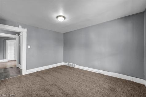 1641 E 70th Street Cleveland OH 44103