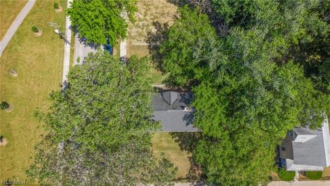 1641 E 70th Street Cleveland OH 44103