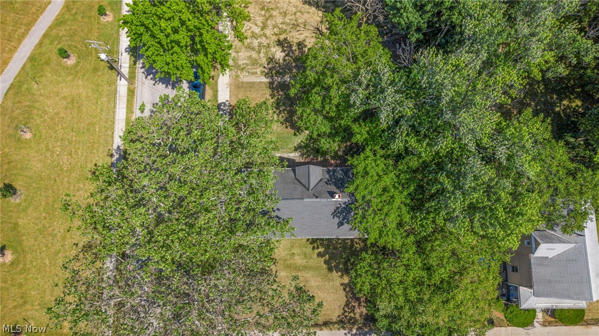 1641 E 70th Street Cleveland OH 44103