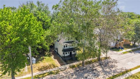 1641 E 70th Street Cleveland OH 44103