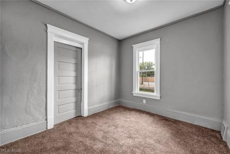 1641 E 70th Street Cleveland OH 44103