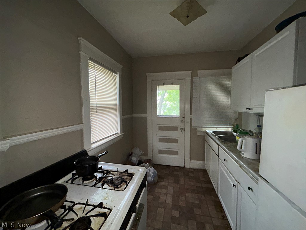 3885 W 20th Street Cleveland OH 44109
