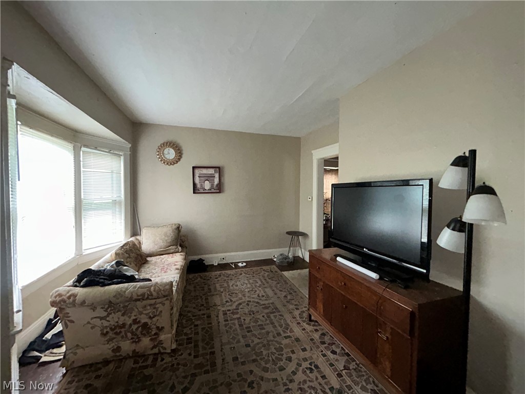 3885 W 20th Street Cleveland OH 44109