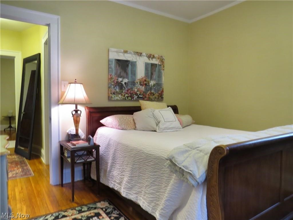 13832-34 Clifton Boulevard Lakewood OH 44107