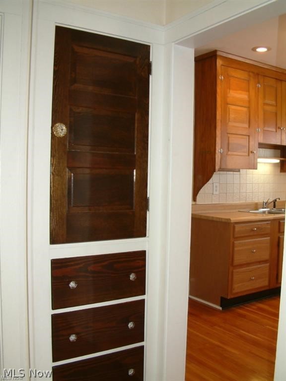 13832-34 Clifton Boulevard Lakewood OH 44107