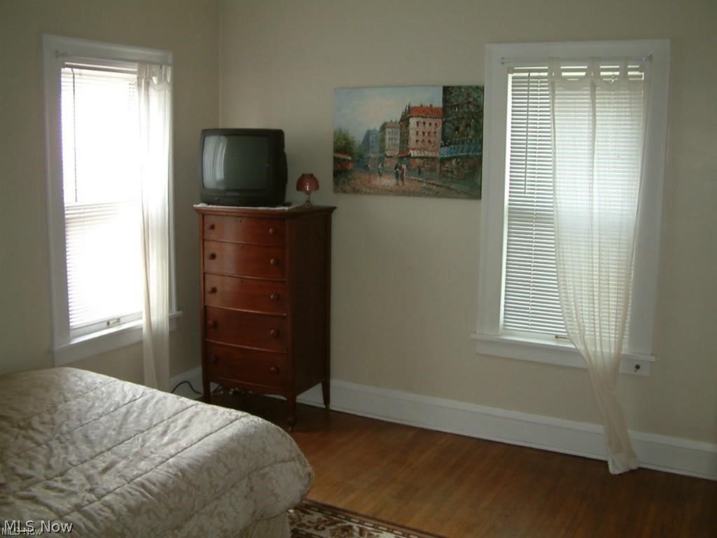 13832-34 Clifton Boulevard Lakewood OH 44107