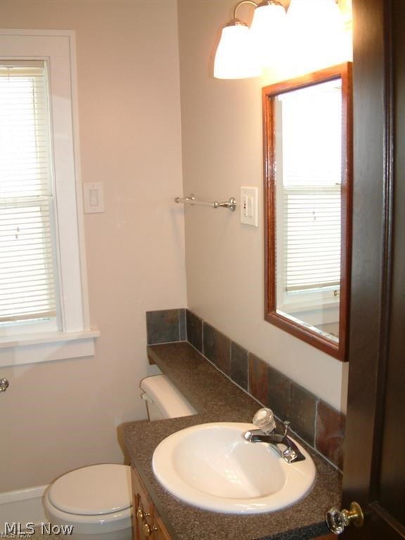 13832-34 Clifton Boulevard Lakewood OH 44107