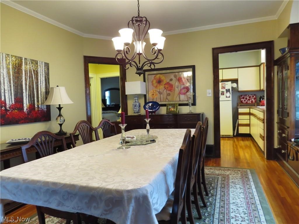 13832-34 Clifton Boulevard Lakewood OH 44107