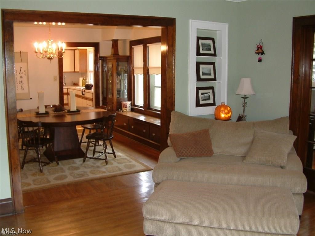 13832-34 Clifton Boulevard Lakewood OH 44107