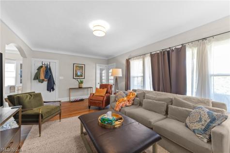 2190 Lincoln Avenue Lakewood OH 44107