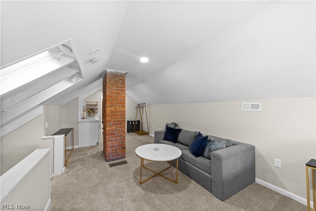 2190 Lincoln Avenue Lakewood OH 44107