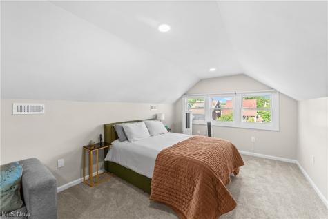 2190 Lincoln Avenue Lakewood OH 44107