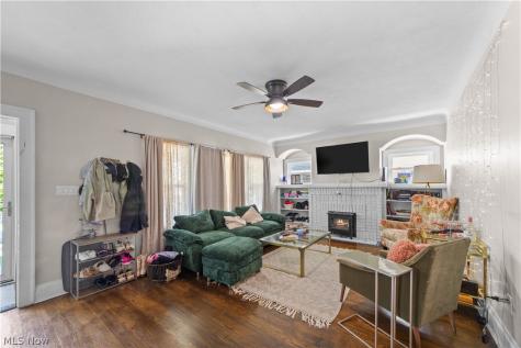 2190 Lincoln Avenue Lakewood OH 44107