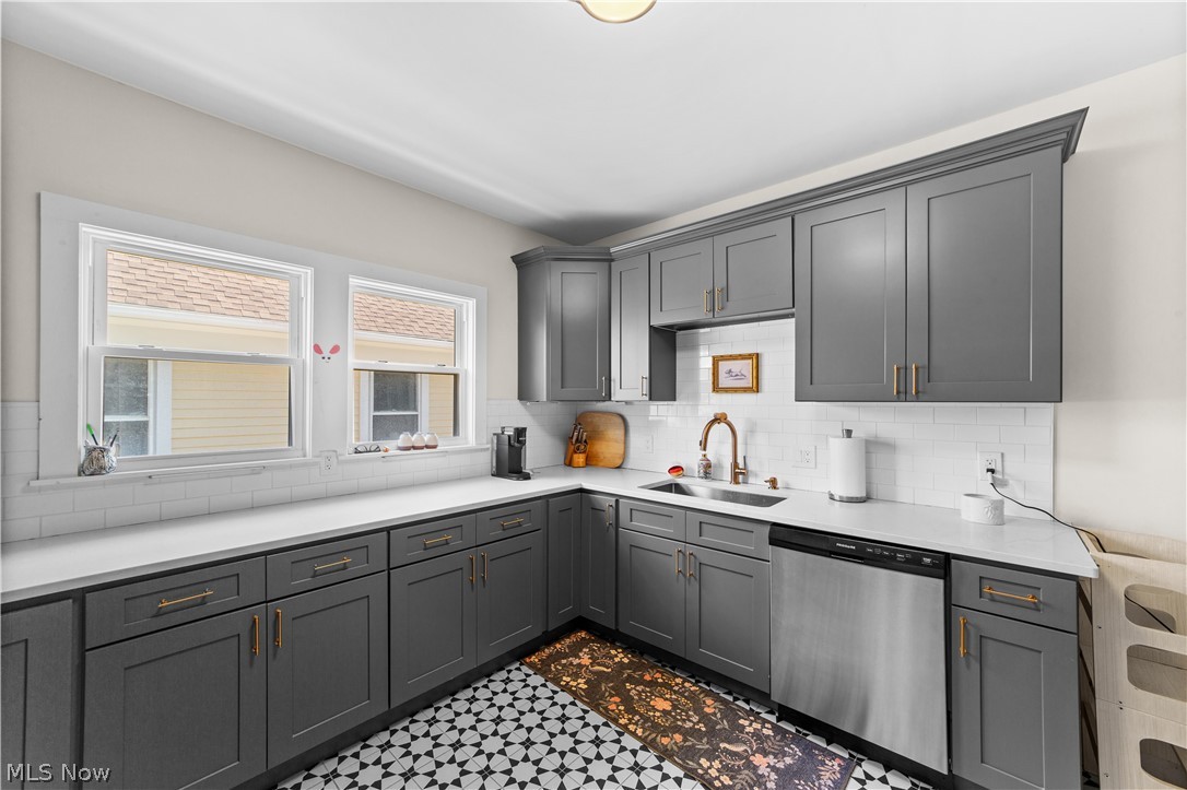 2190 Lincoln Avenue Lakewood OH 44107